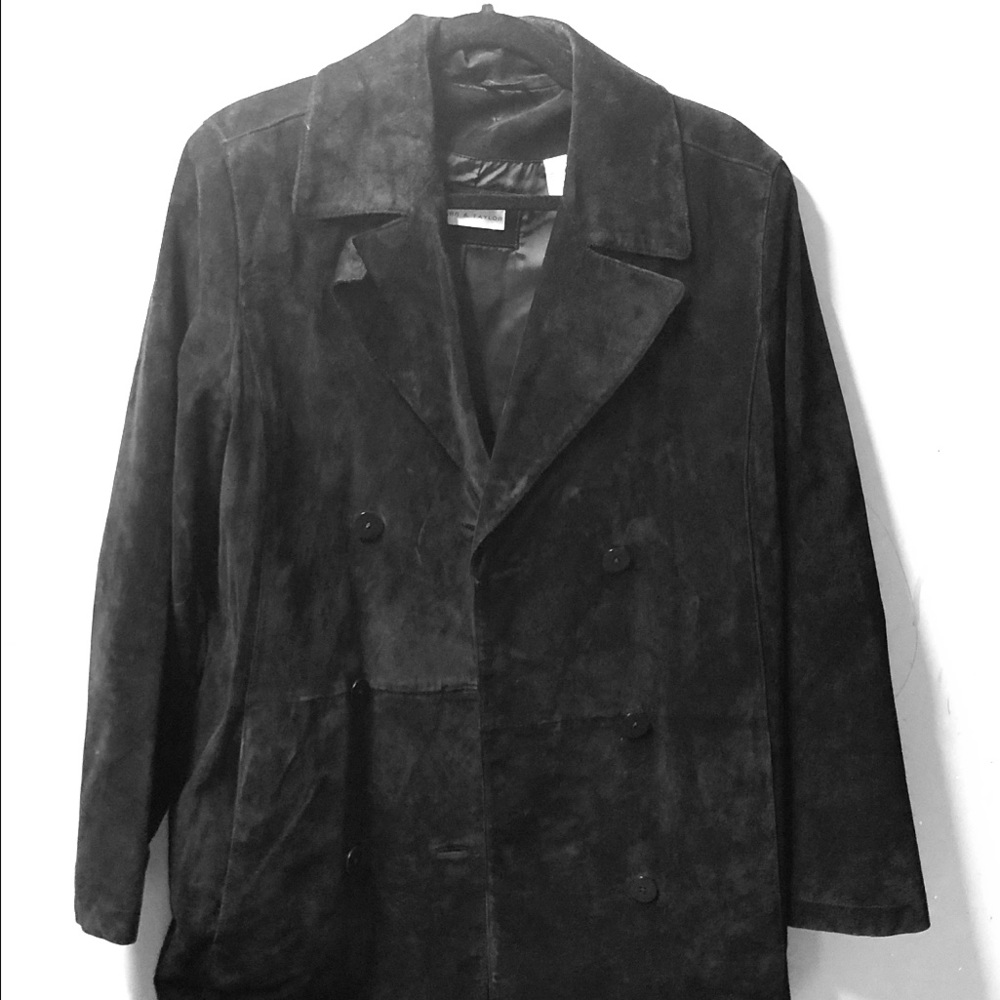 ♠️Lord and Taylor♠️ Genuine Leather Coat